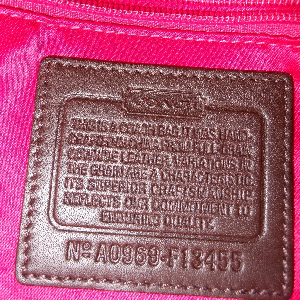 COACH GOLD LEATHER SHOULDER BAG - Picture 4 of 8